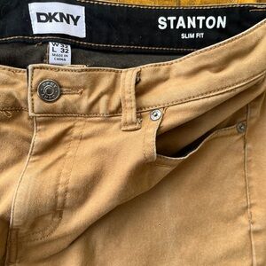 DKNY Stanton Slim Fit Camel Pants W30–L32